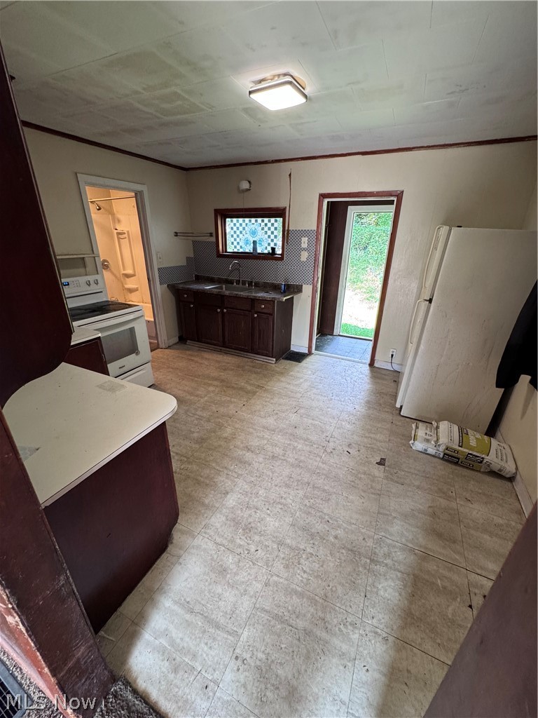 8574 N High Street Mineral City OH 44656