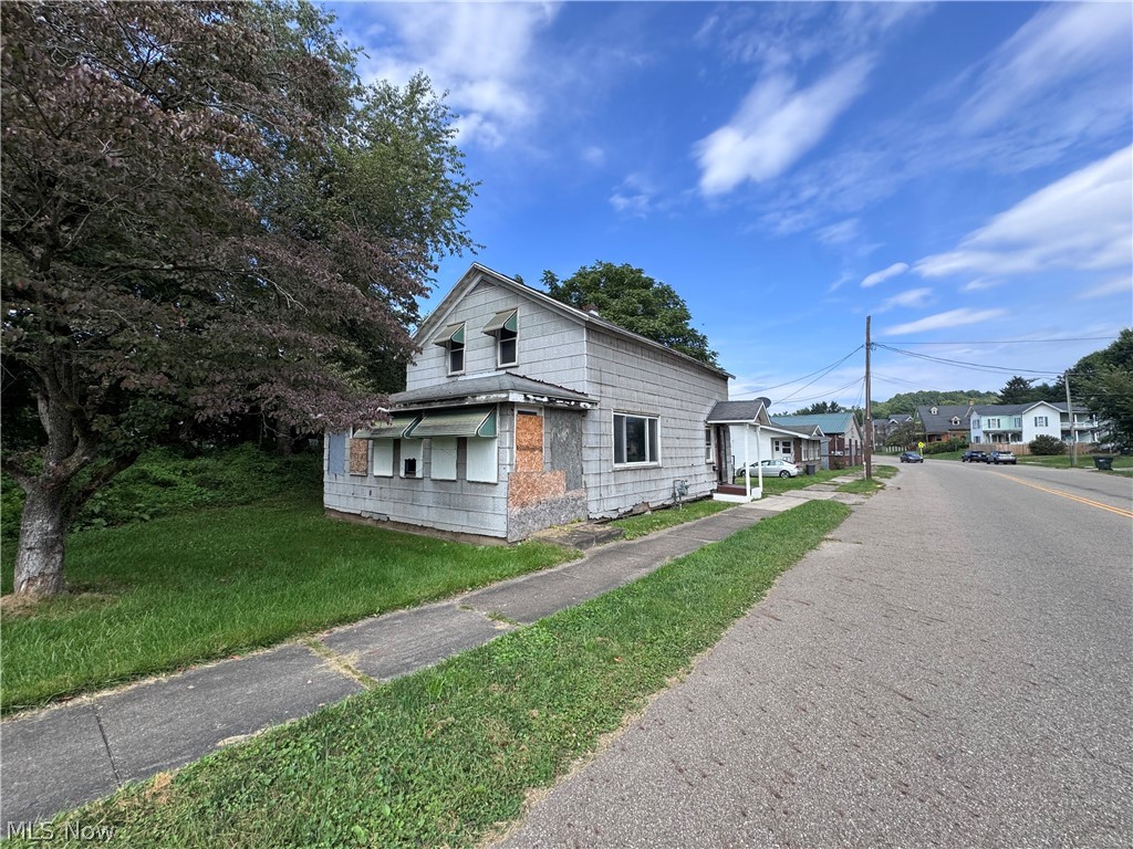 8574 N High Street Mineral City OH 44656