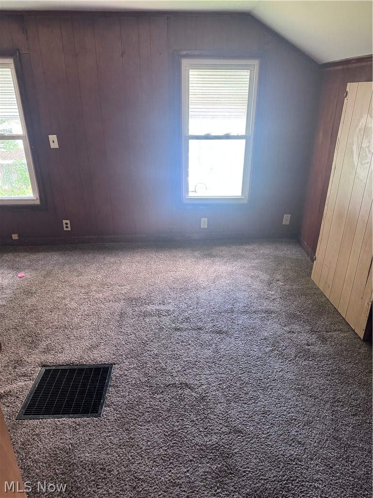 8574 N High Street Mineral City OH 44656