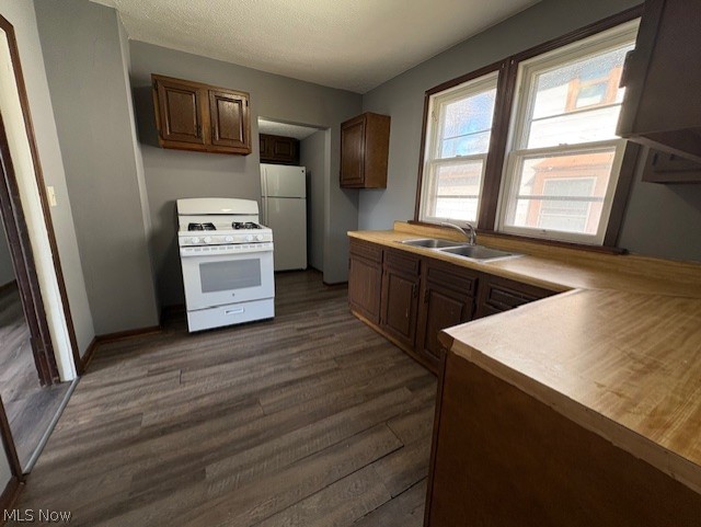 566 Sumner Street Akron OH 44311