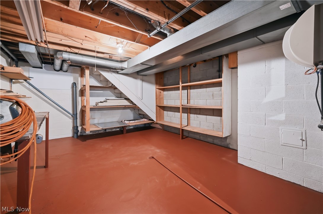 7166 Wildwood Drive Brookfield OH 44403