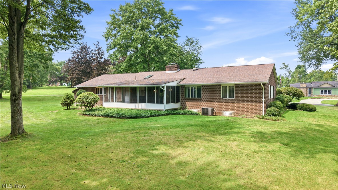 7166 Wildwood Drive Brookfield OH 44403