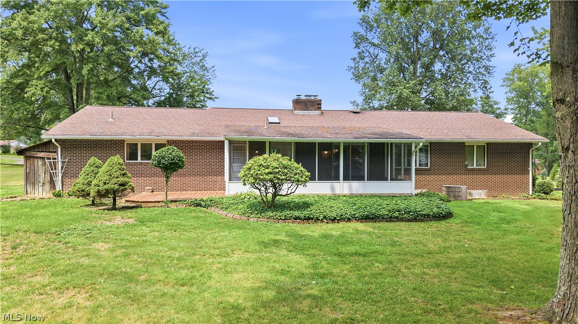 7166 Wildwood Drive Brookfield OH 44403