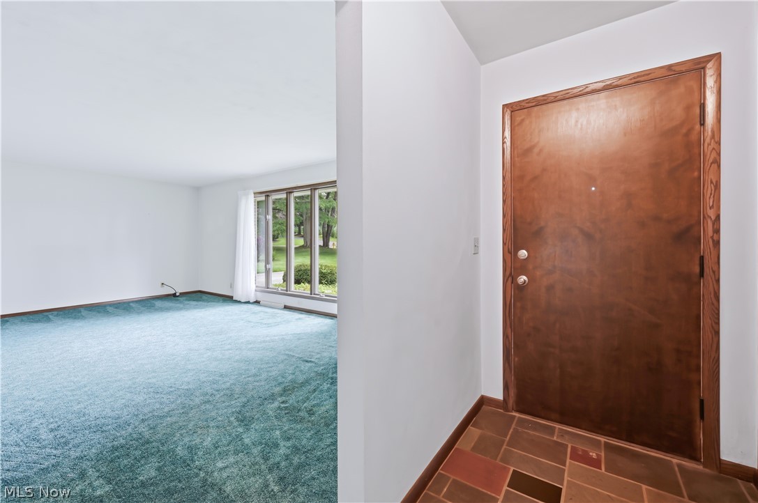 7166 Wildwood Drive Brookfield OH 44403