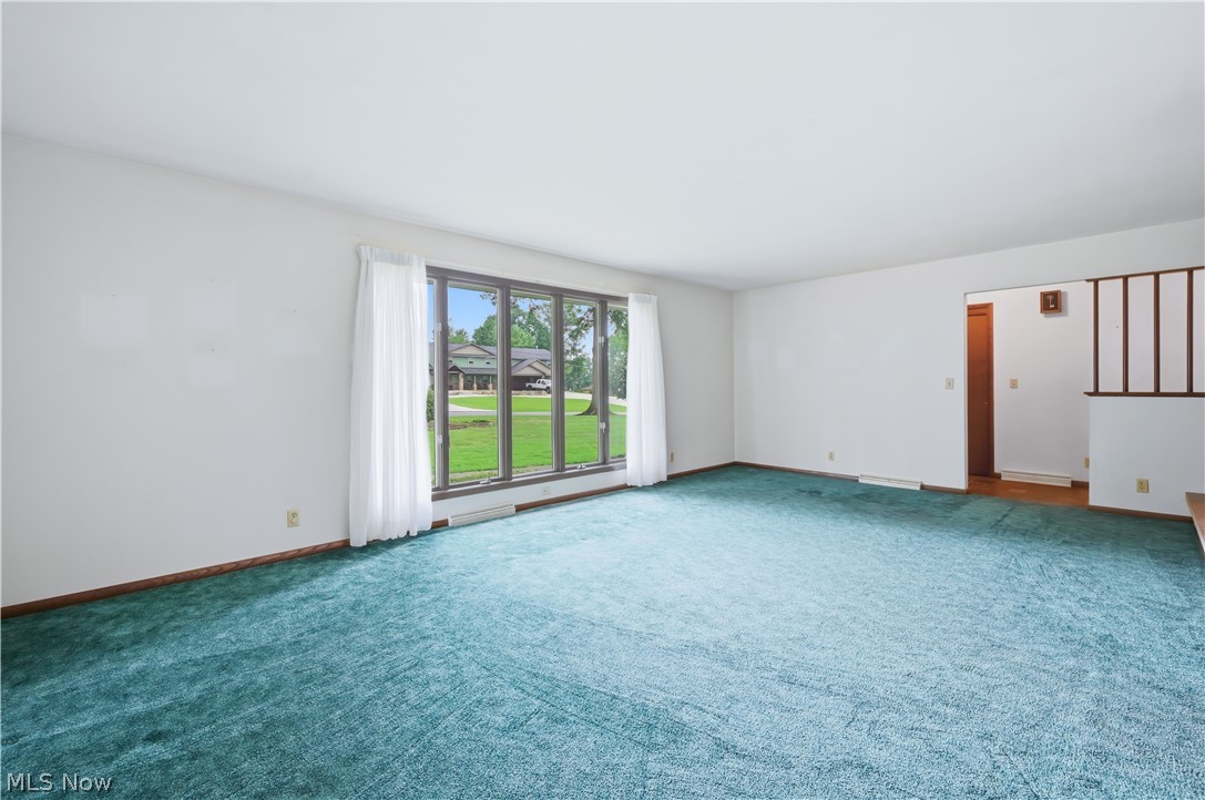 7166 Wildwood Drive Brookfield OH 44403