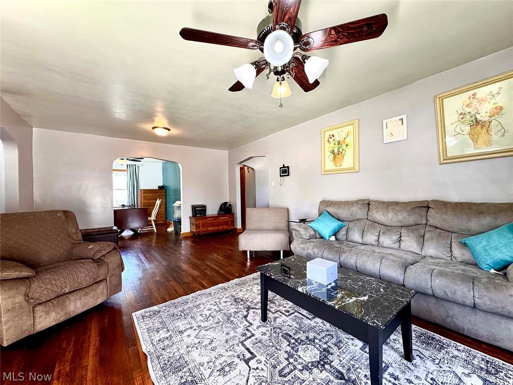 528 Maple Street SW Sugarcreek OH 44681