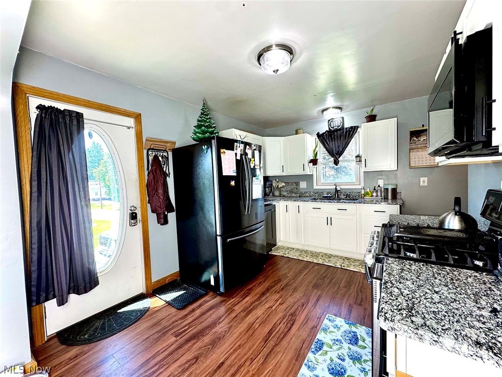 528 Maple Street SW Sugarcreek OH 44681