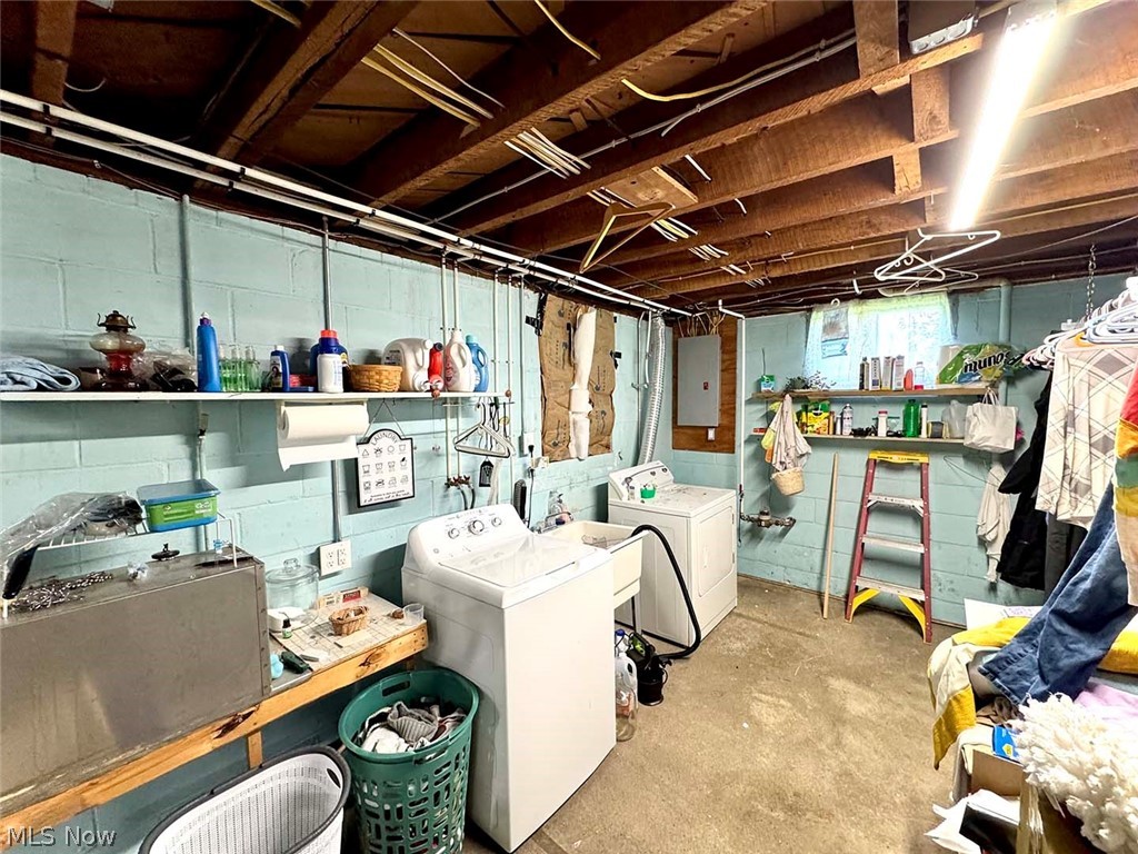 528 Maple Street SW Sugarcreek OH 44681