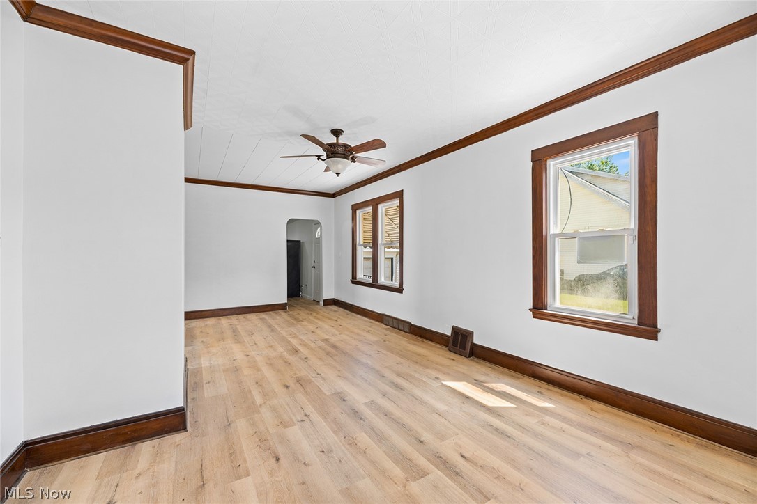 6602 Flowerdale Avenue Cleveland OH 44144