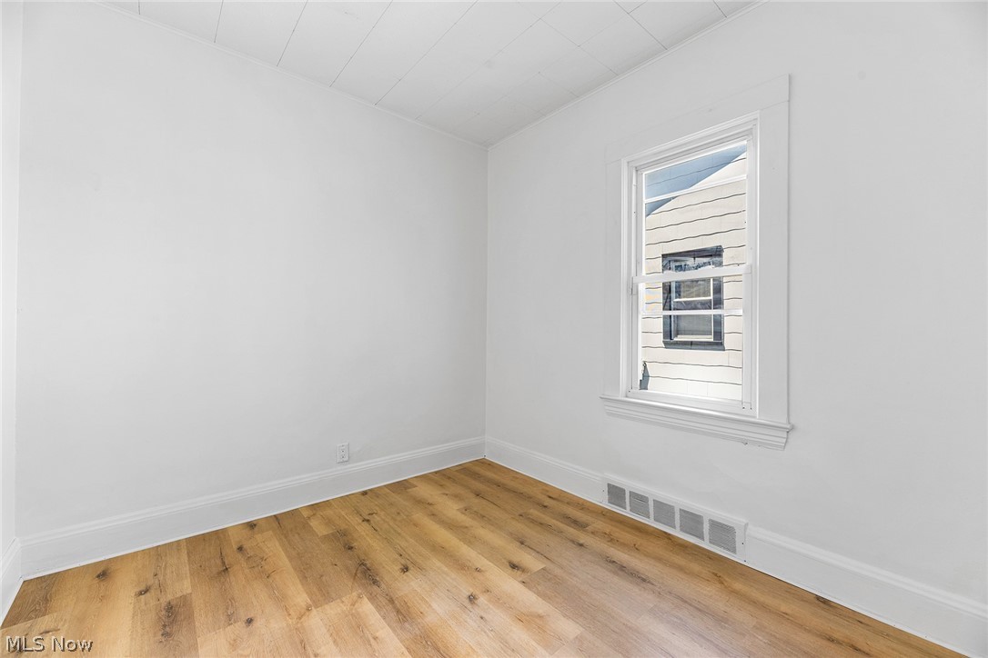 6602 Flowerdale Avenue Cleveland OH 44144