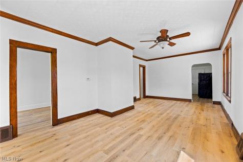 6602 Flowerdale Avenue Cleveland OH 44144