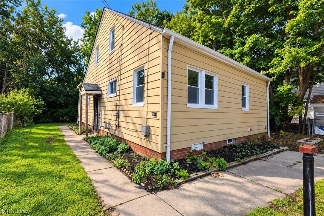 10502 Park Heights Road Cleveland OH 44104