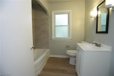 10502 Park Heights Road Cleveland OH 44104