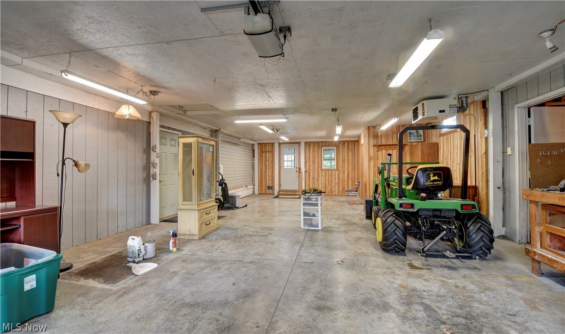5338 Angela Drive NW Beach City OH 44608