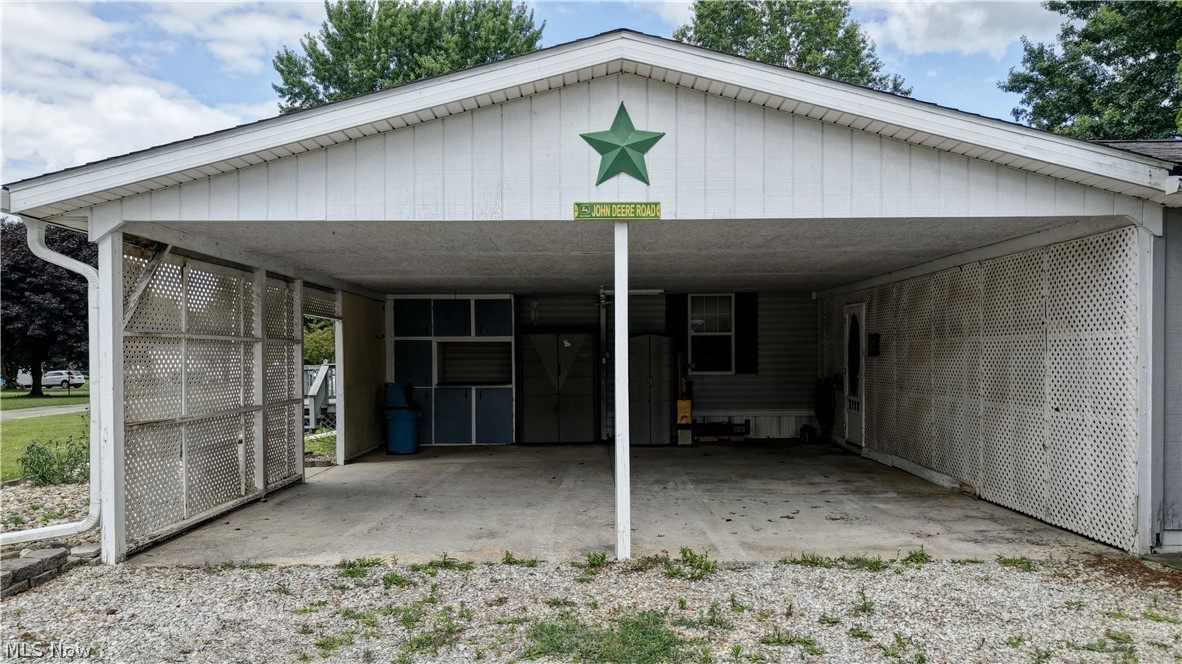 5338 Angela Drive NW Beach City OH 44608
