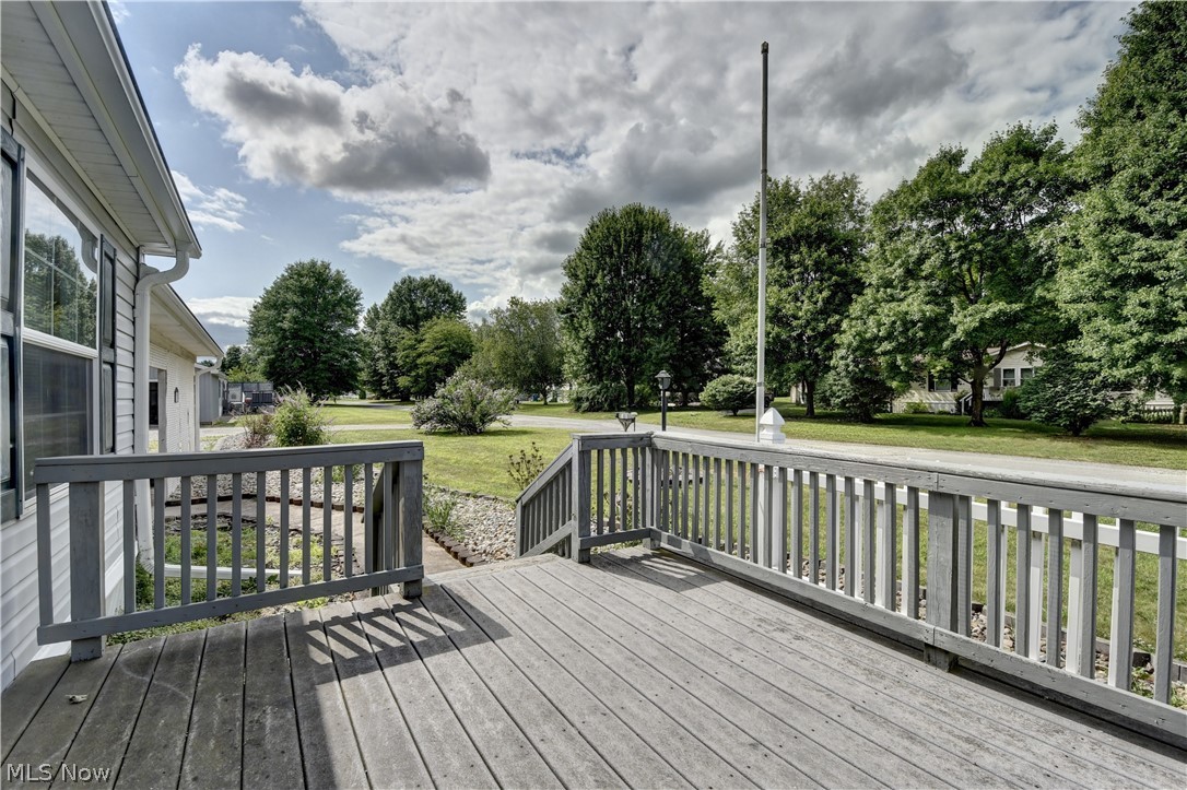 5338 Angela Drive NW Beach City OH 44608