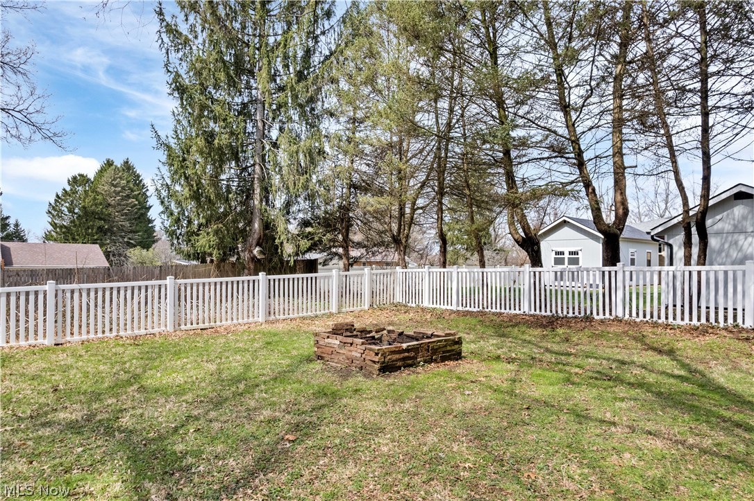 4742 Cherimoya Avenue Green OH 44319