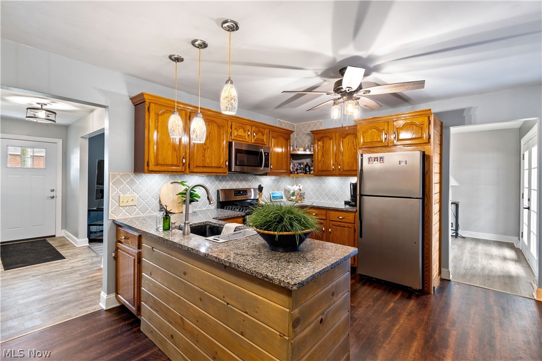 4742 Cherimoya Avenue Green OH 44319