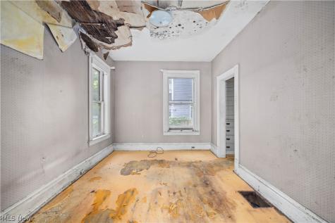 115 Cascade Street Elyria OH 44035