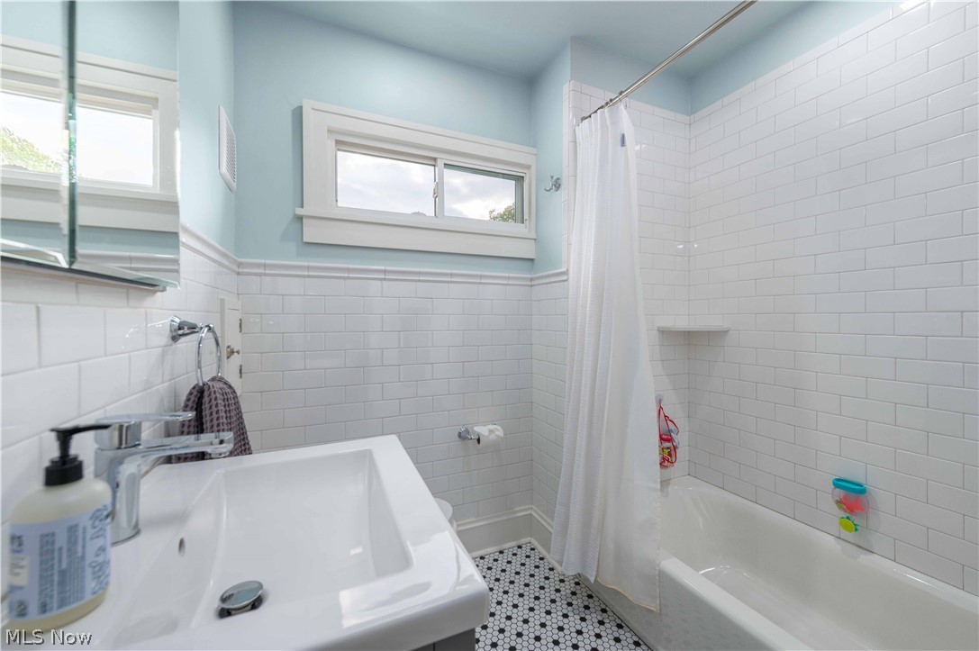 1700 Wright Avenue Rocky River OH 44116