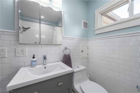 1700 Wright Avenue Rocky River OH 44116
