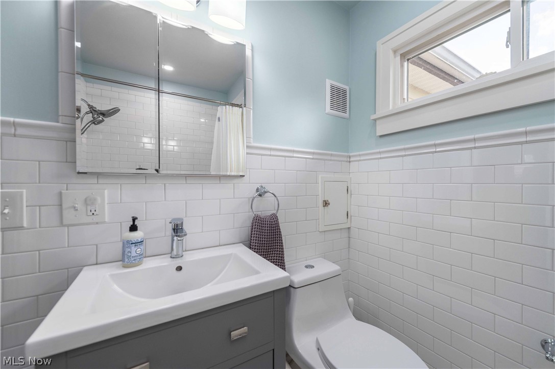 1700 Wright Avenue Rocky River OH 44116