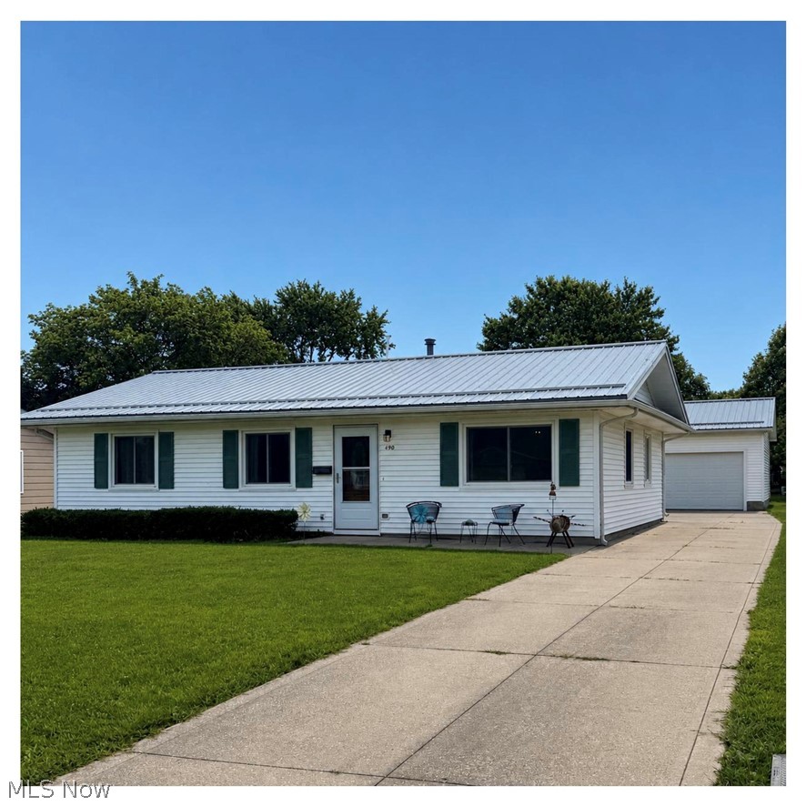 490 Myra Drive Chardon OH 44024