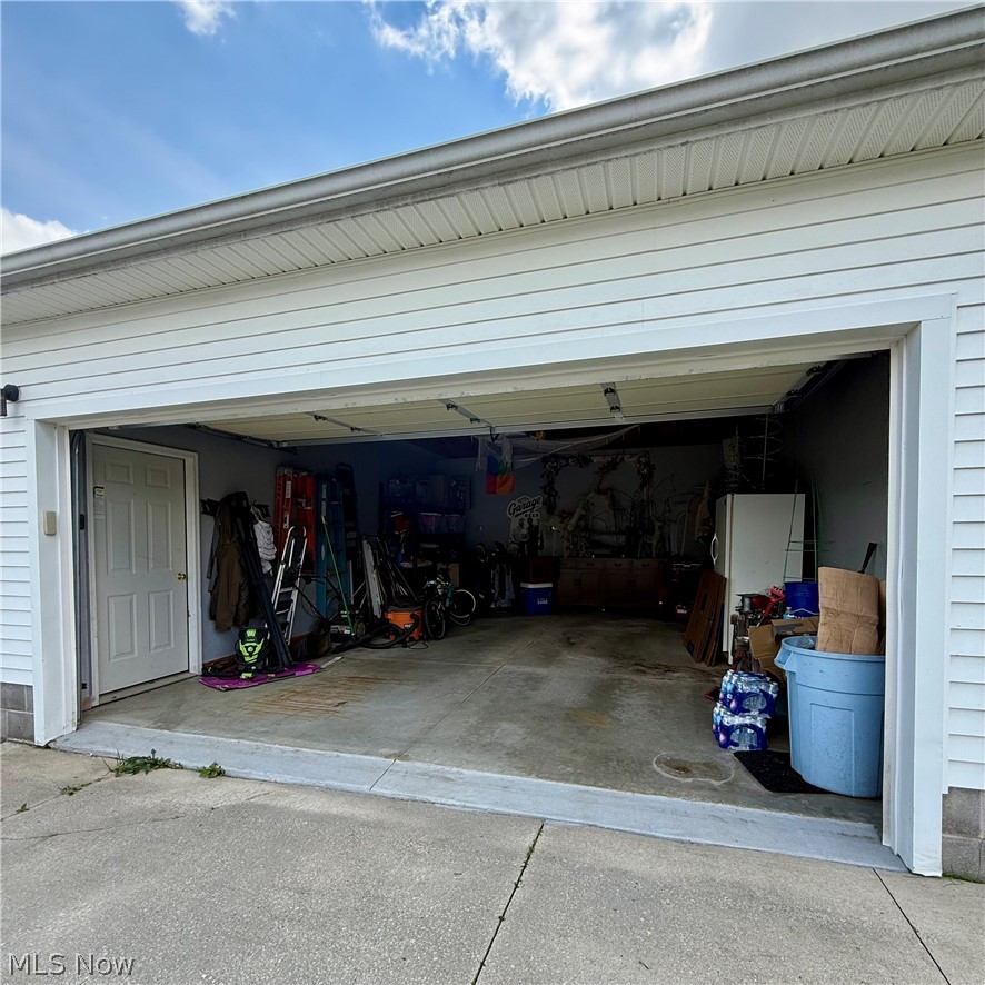 490 Myra Drive Chardon OH 44024