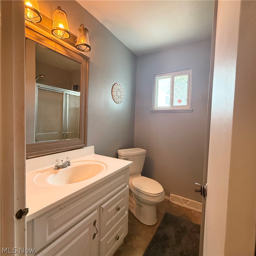 490 Myra Drive Chardon OH 44024