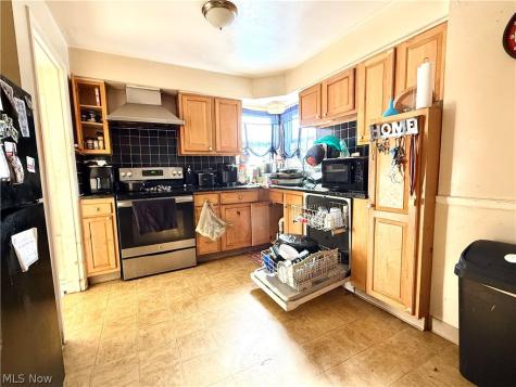 3370 W 128th Street Cleveland OH 44111