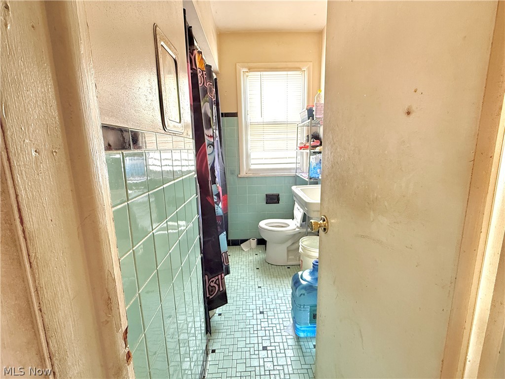 3370 W 128th Street Cleveland OH 44111