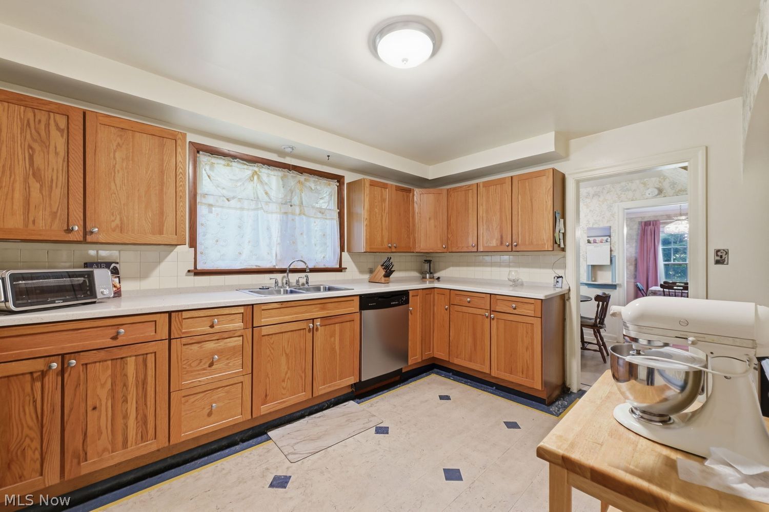 1200 Delia Avenue Akron OH 44320