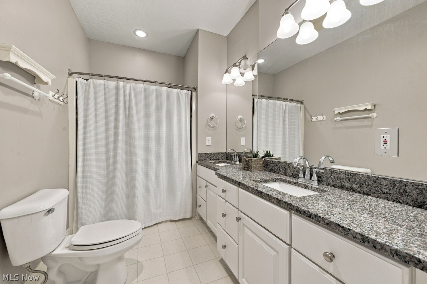 7596 N Vinemont Court Hudson OH 44236