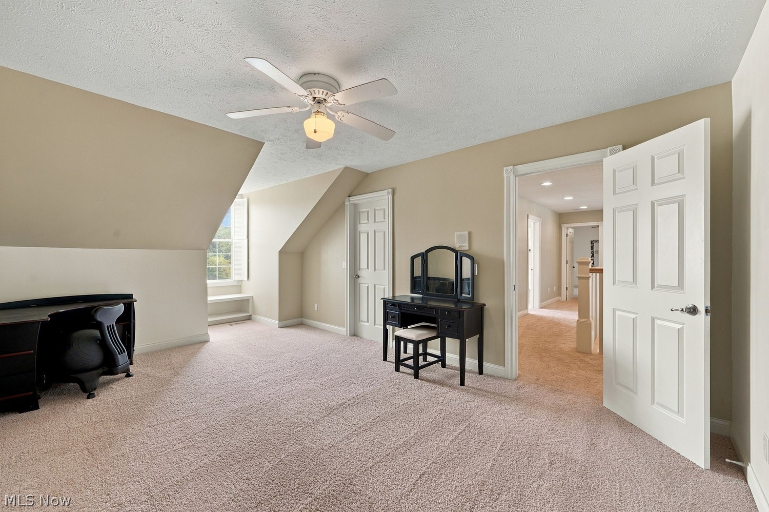 7596 N Vinemont Court Hudson OH 44236