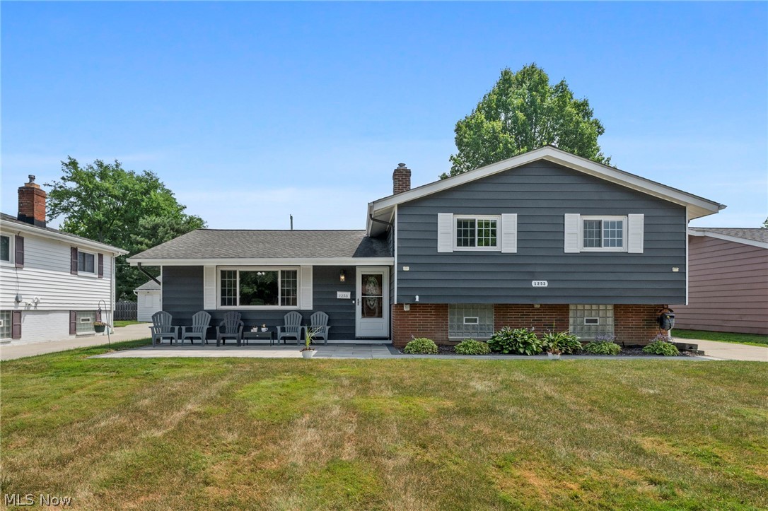 1253 Golden Gate Boulevard Mayfield Heights OH 44124