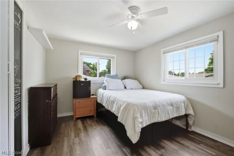 1253 Golden Gate Boulevard Mayfield Heights OH 44124