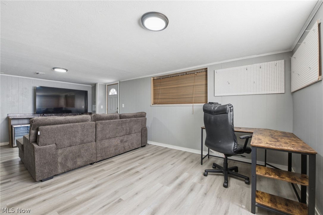 1253 Golden Gate Boulevard Mayfield Heights OH 44124