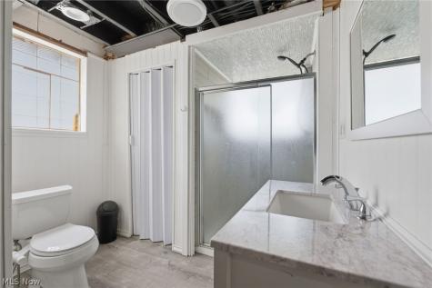 1253 Golden Gate Boulevard Mayfield Heights OH 44124