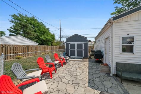 1253 Golden Gate Boulevard Mayfield Heights OH 44124