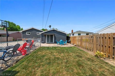 1253 Golden Gate Boulevard Mayfield Heights OH 44124