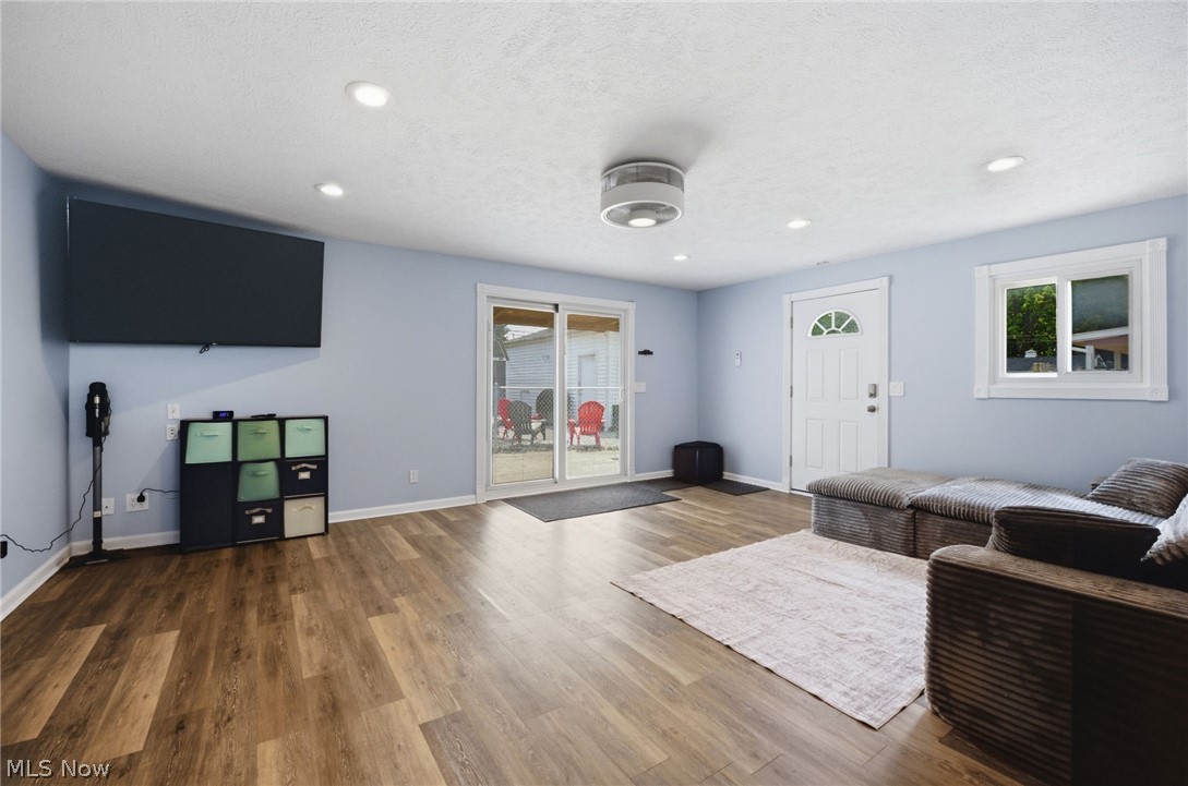 1253 Golden Gate Boulevard Mayfield Heights OH 44124