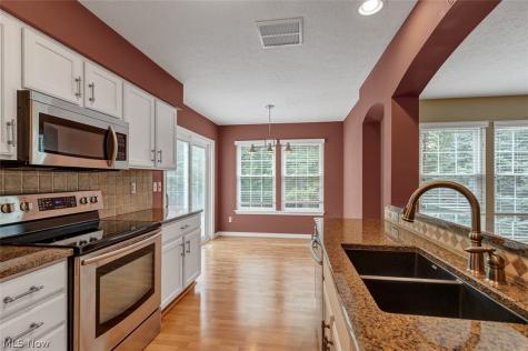 1400 Timber Trail Hudson OH 44236