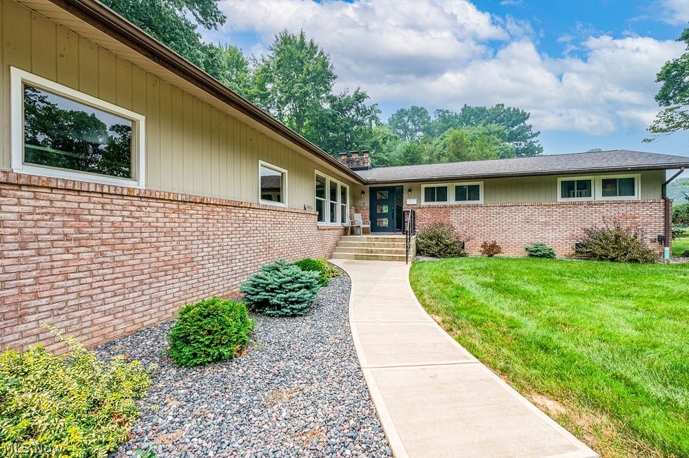 6853 Katahdin Drive Poland OH 44514