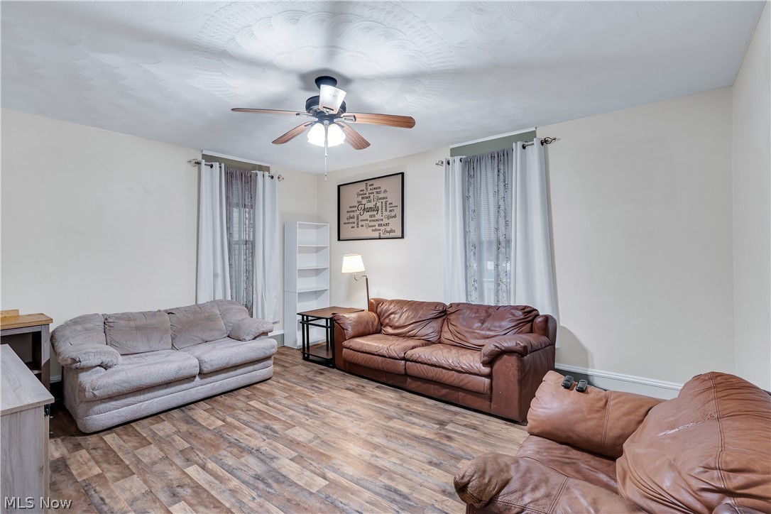 334 N Main Street Columbiana OH 44408