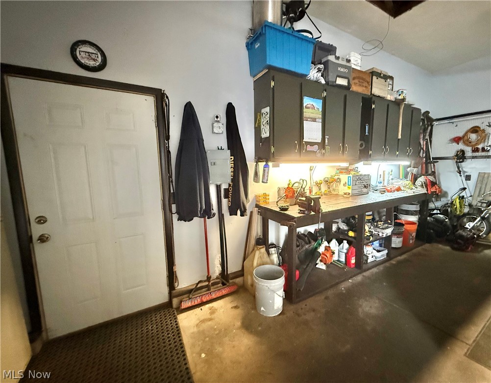 1351 Mazda Street NE Warren OH 44483