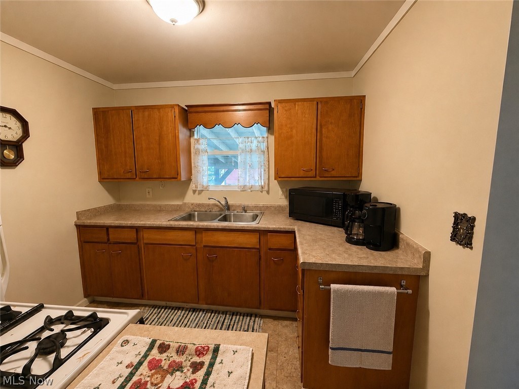 1351 Mazda Street NE Warren OH 44483