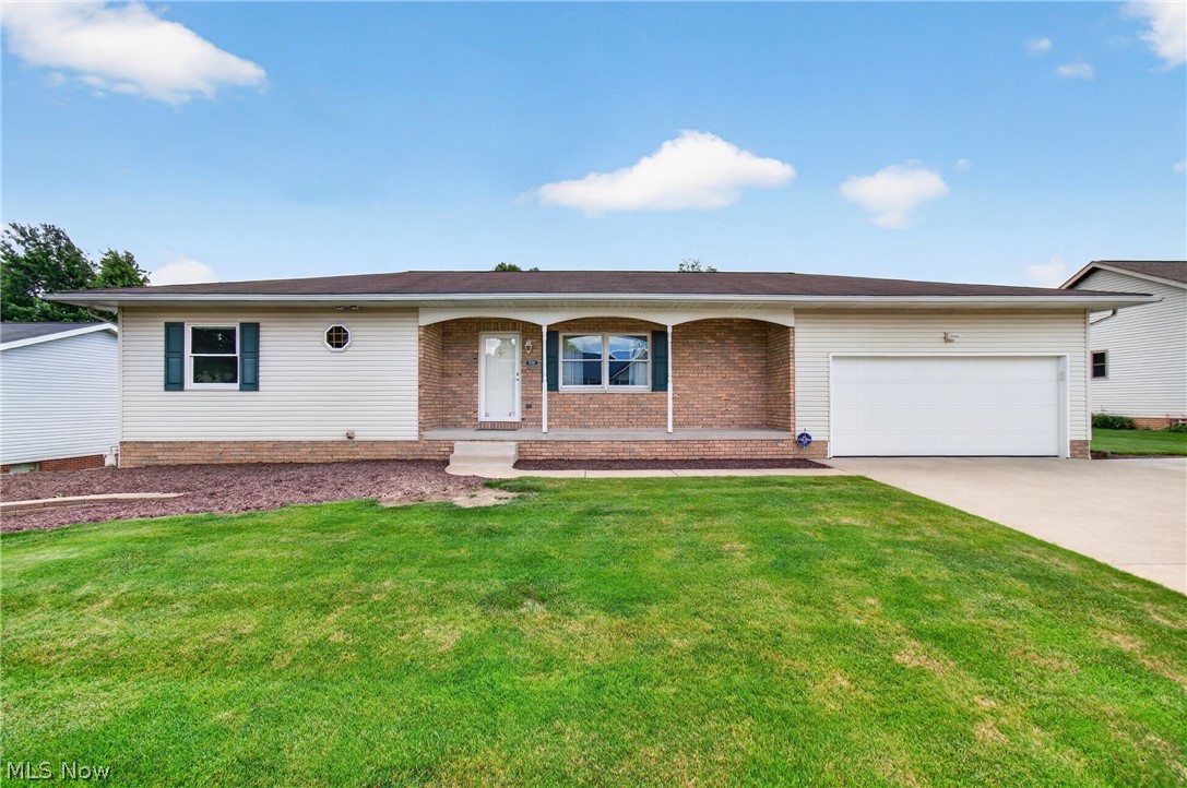 5732 Perry Hills Drive SW Canton OH 44706