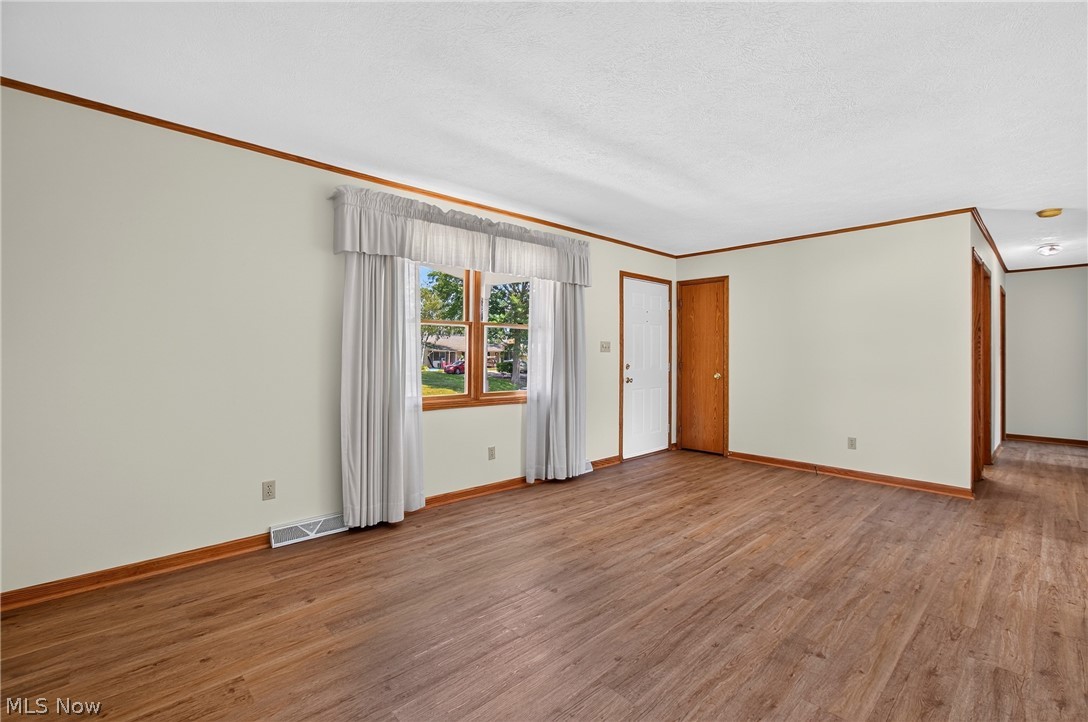 5732 Perry Hills Drive SW Canton OH 44706