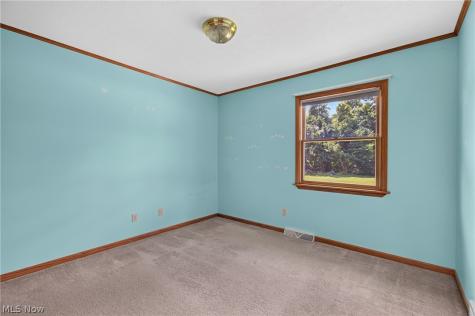 5732 Perry Hills Drive SW Canton OH 44706