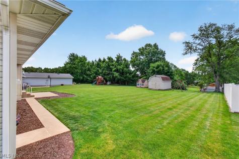 5732 Perry Hills Drive SW Canton OH 44706